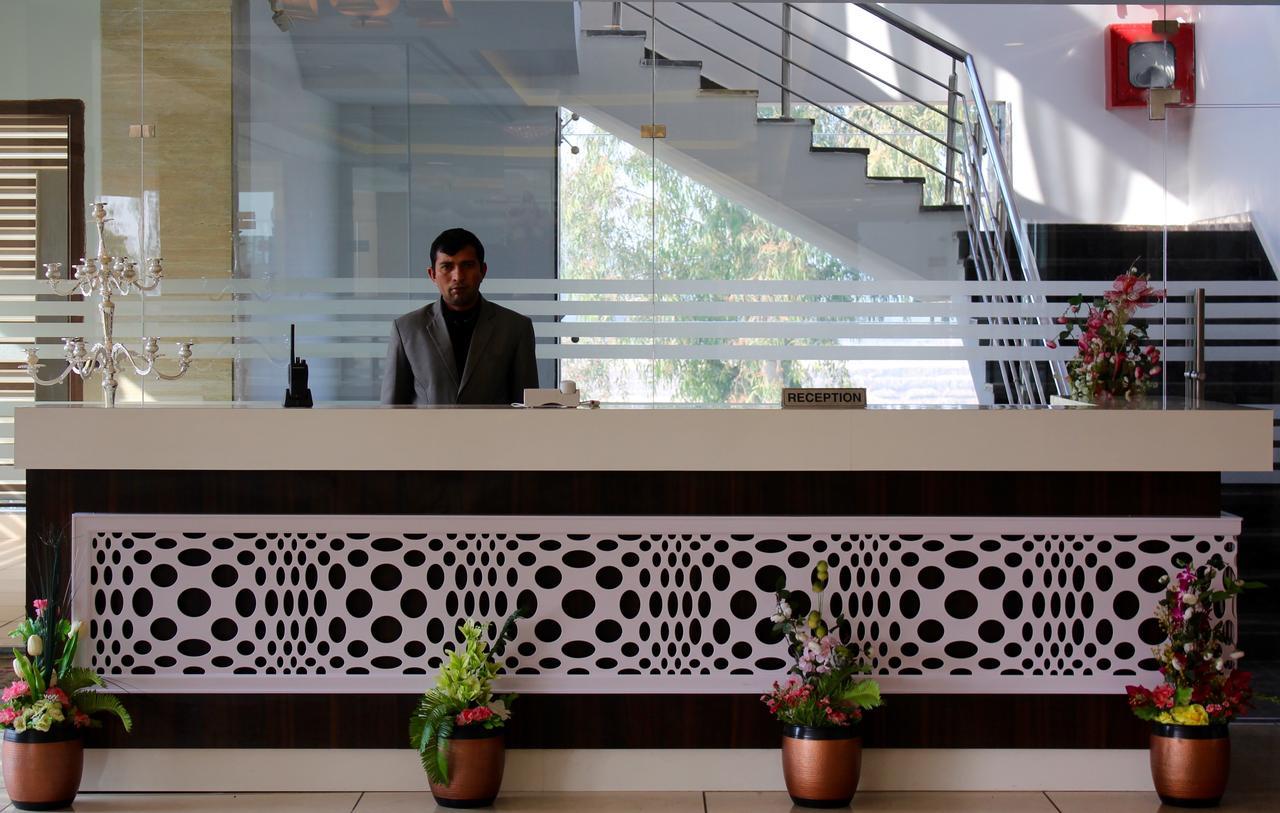 Le Garden Resort Jammu Exterior foto